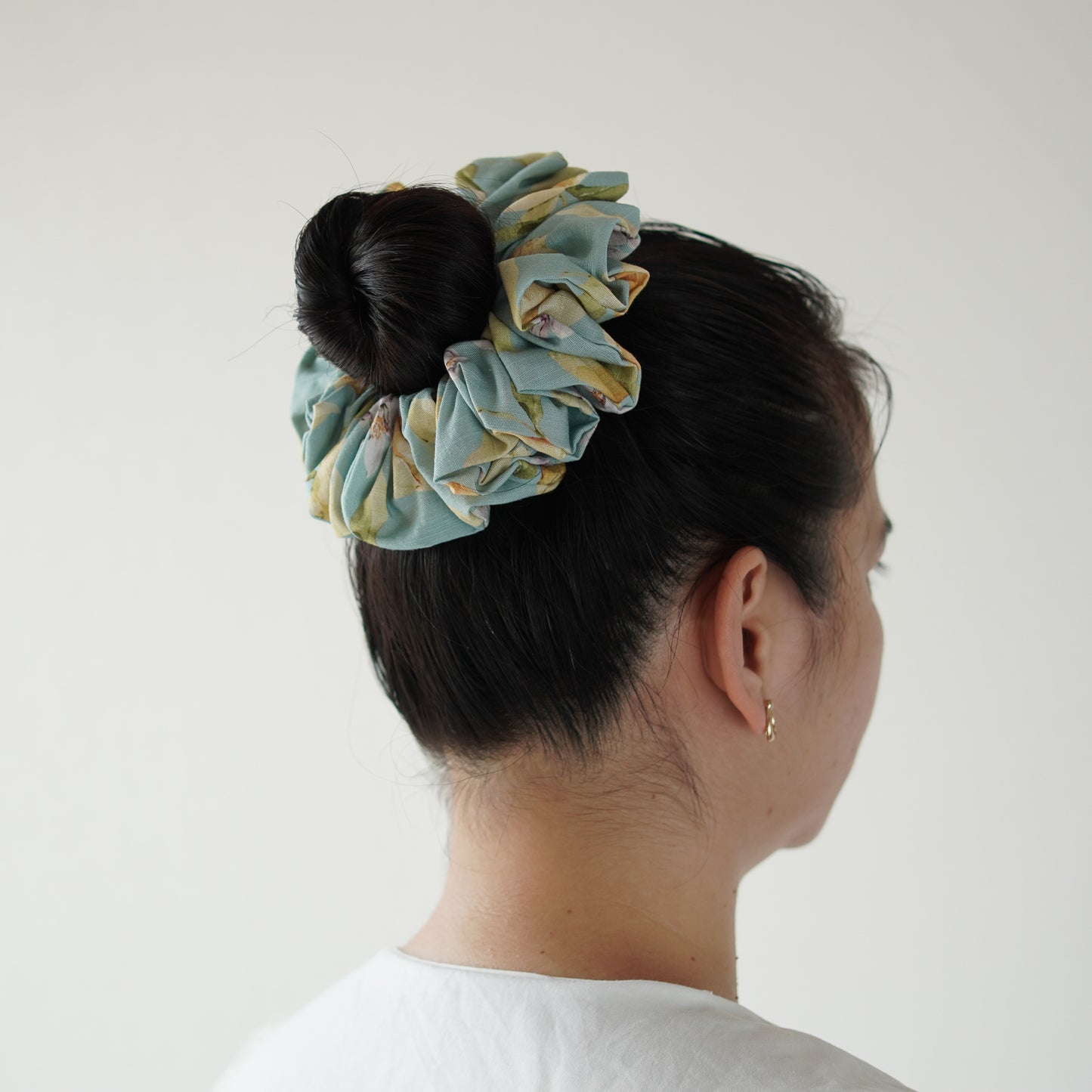 Scrunchies Scrunchie lemon โดนัทรัดผม โดนัทมัดดผม ยางรัดผม ยางมัดดผม ของขวัญผู้หญิง ยางรัดผมผู้หญิง ยางมัดผมผู้หญิง ยางรัดผมถนอมเส้นผม ยางรัดผมทรงโดนัท ยางมัดผมทรงโดนัท ยางรัดผมโดนัท ยางมัดผมโดนัท สินค้าคุณภาพสูง ผ้ามัดผม hair tie Ponytail Holders